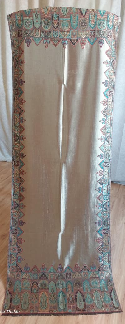 Shawl 305